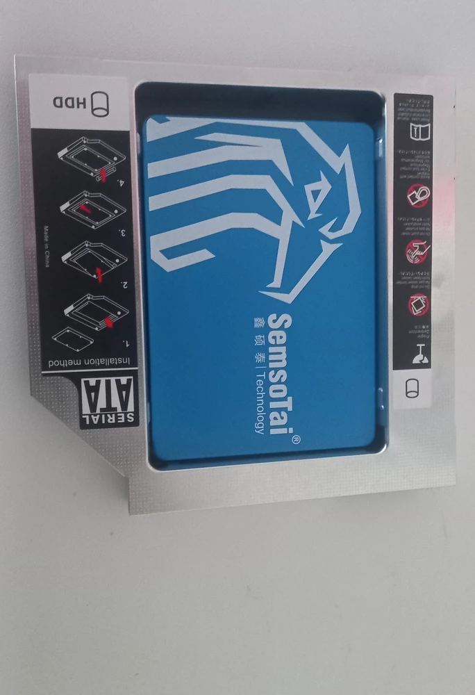 Заказ пришел быстро. Все упаковано отдельно. Брал в комплекте с лотком, все подошло идеально. Ноут увидел его сразу.