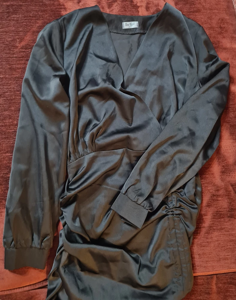 Благодарю за качественный заказ. Полностью удовлетворена покупкой.