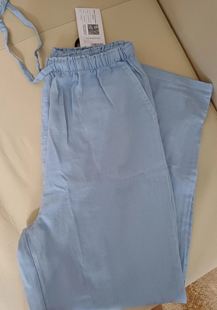 Удобные брюки, ткань легкая и тонкая. Брала для дома, подошли по размеру очень хорошо