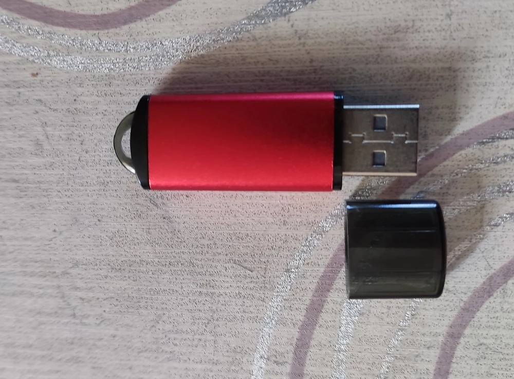 Быстрая доставка. Хорошая недорогая флешка по факту 14.6 Гб.