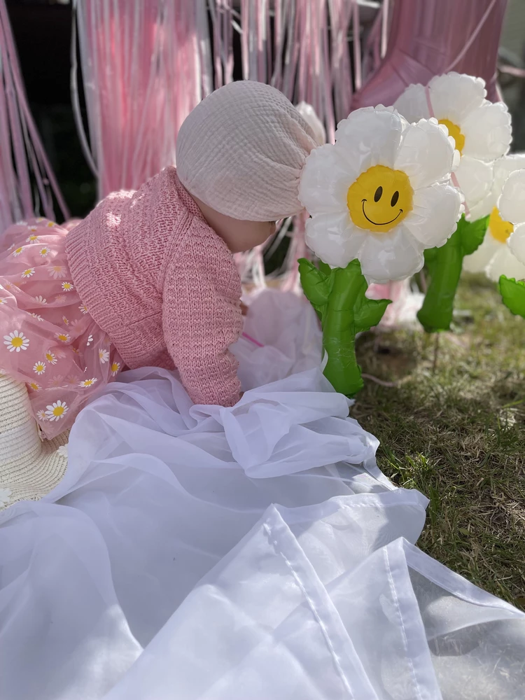 Шикарное платье! На рост 75 взяла 90 и не пожалела. Даже ничего не подшивала.