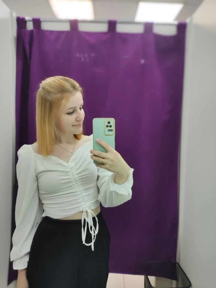 Лёгкая, красивая и удобная, не просвечивает)
Идёт в размер)