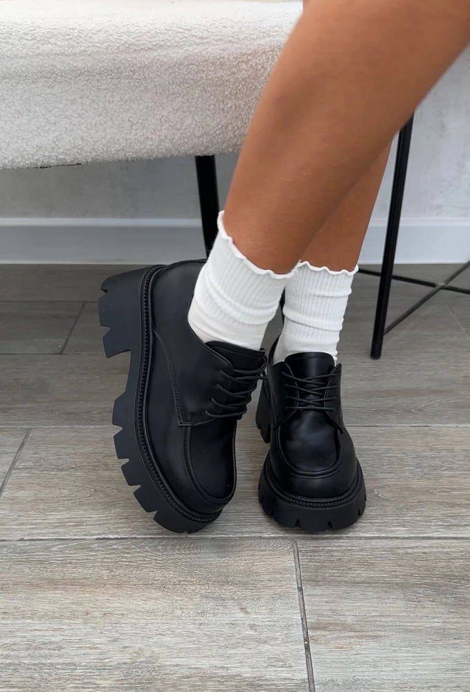 Классные носки. Плотные и эластичные. Размерам соответствуют. С лоферами смотрятся супер