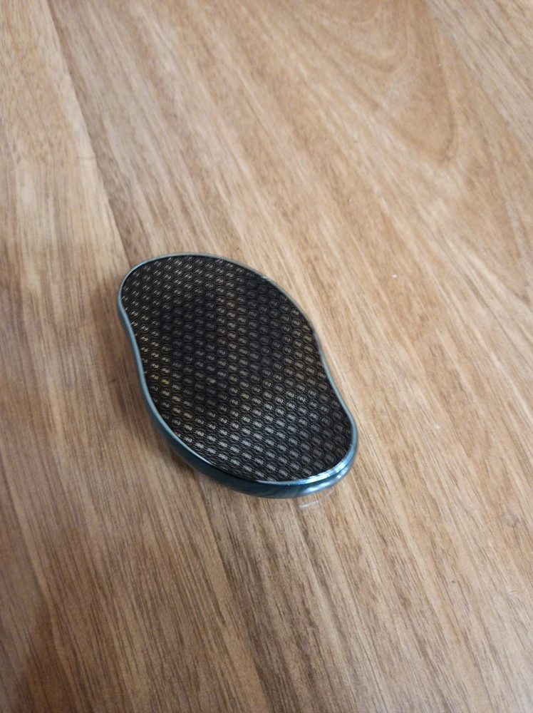 Хорошая пемза. Удобно держать в руке. Отличный товар! Качество хорошее, заслуживает своей цены.