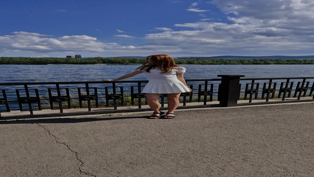 Юбочка просто бомба, сидит идеально)