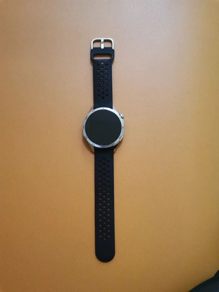 Быстрая доставка. Вес ремешка лёгкий, на huawei gt 4 подошёл идеально. Носить приятно рука не потеет. Рекомендую!