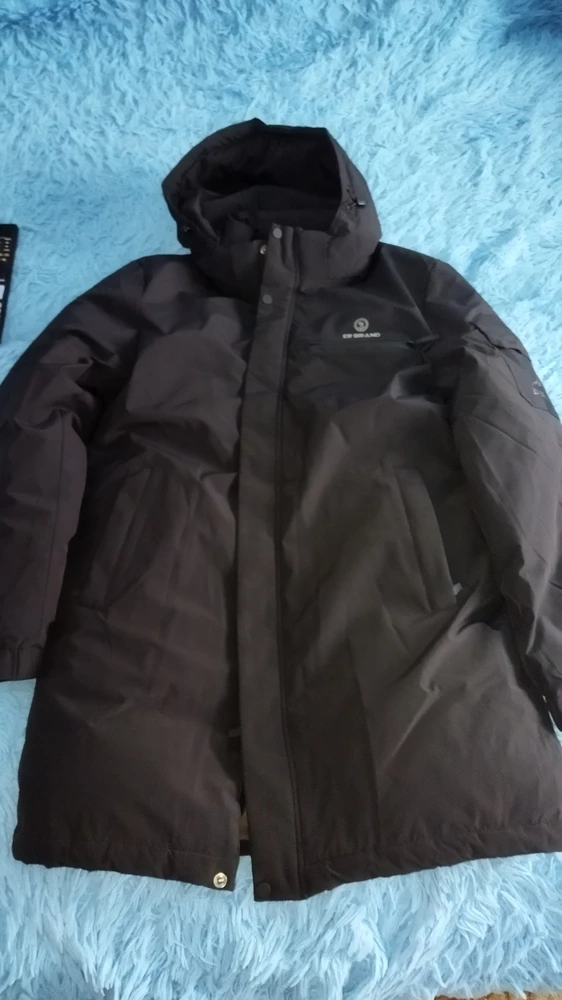 Очень хорошая куртка. Плотный материал,ничего лишнего,глубокие карманы. Качество на высоте. Размер соответствует.