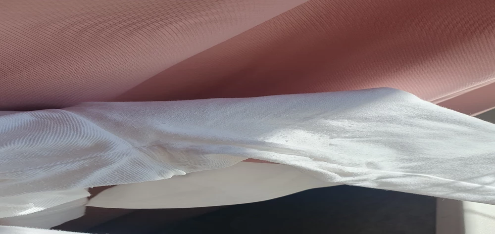 Хорошо сели ,ношу 46-48 есть запас,но после первой носки появились катышки между ног