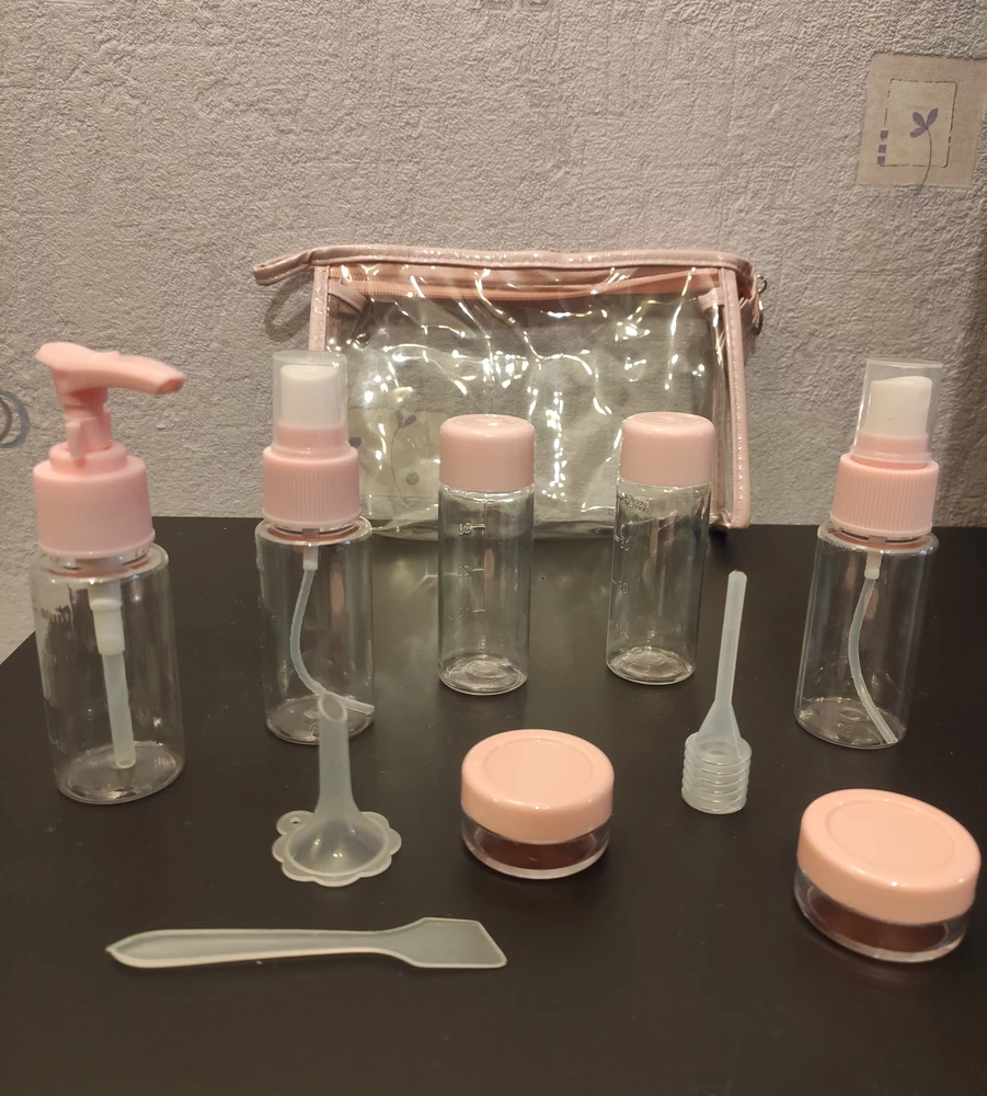 Очень классные баночки, все аккуратно, компактно. Для командировки именно то, что нужно