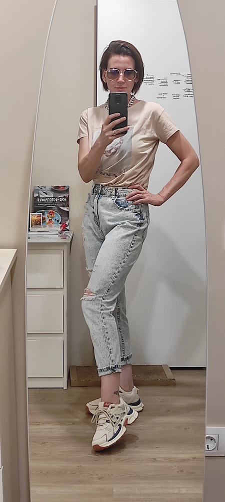 Красивые, удобные. На мой 39/40 размер ноги взяла 41. По длине отлично.