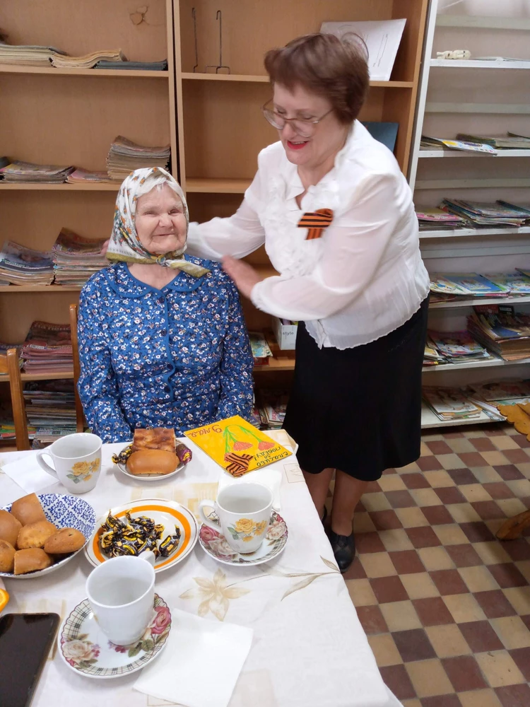 Хорошее для бабуле,но взяли другой расцветки.