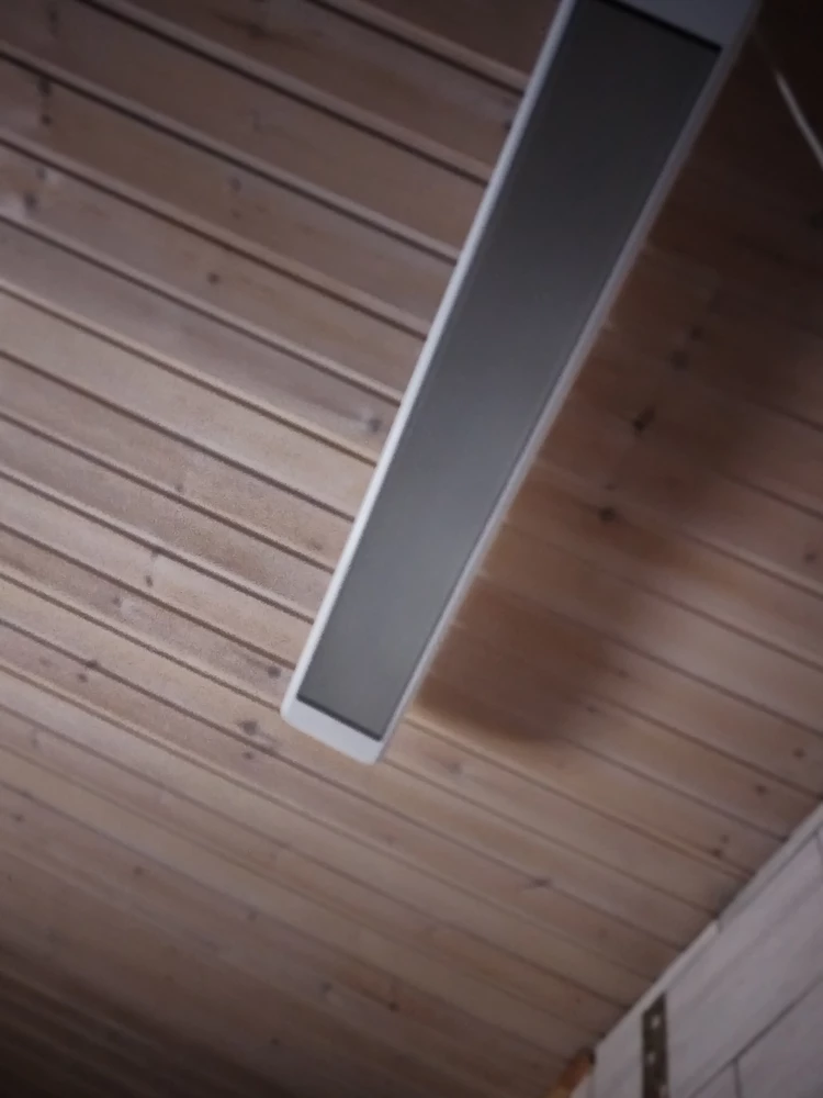 Весной было очень хорошо  прогревать постель на даче.