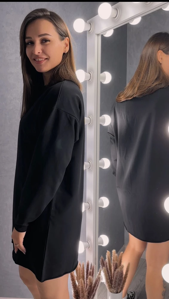 Очень красивое платье!
Я добавила на талию ремешок, но без него тоже круто смотрится