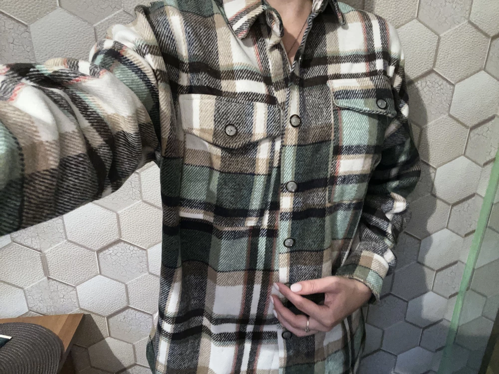 Супер , очень теплая  , увесистая,размер М подошел на рост 161 и параметры 95-74-95