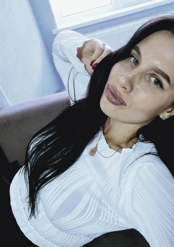 Очень классный лонг, не смотря на то, что синтетика)