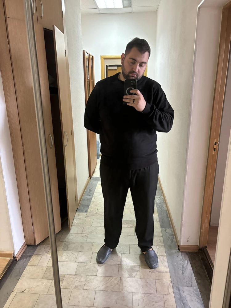 Качество хорошее, очень удобный и мягкий . На голое тело самое то .