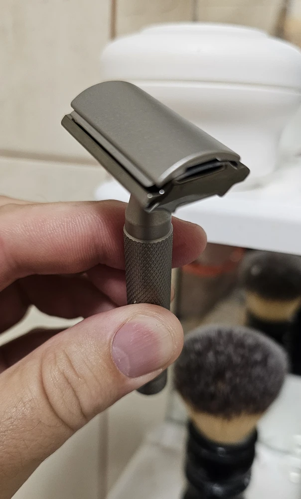 Хорошие лезвия! Пользуюсь в станке Rockwell Razors на 3-ей плите.