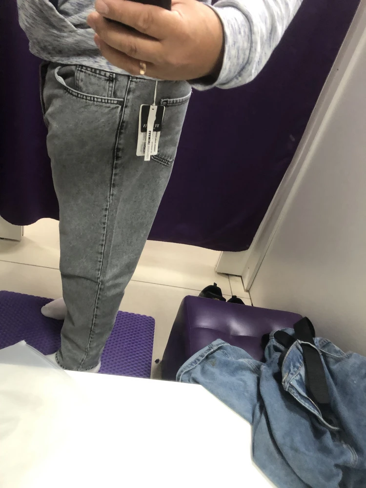 Хорошие джинсы, просто отличные, подошли, всё удобно, качество норм. Спасибо.