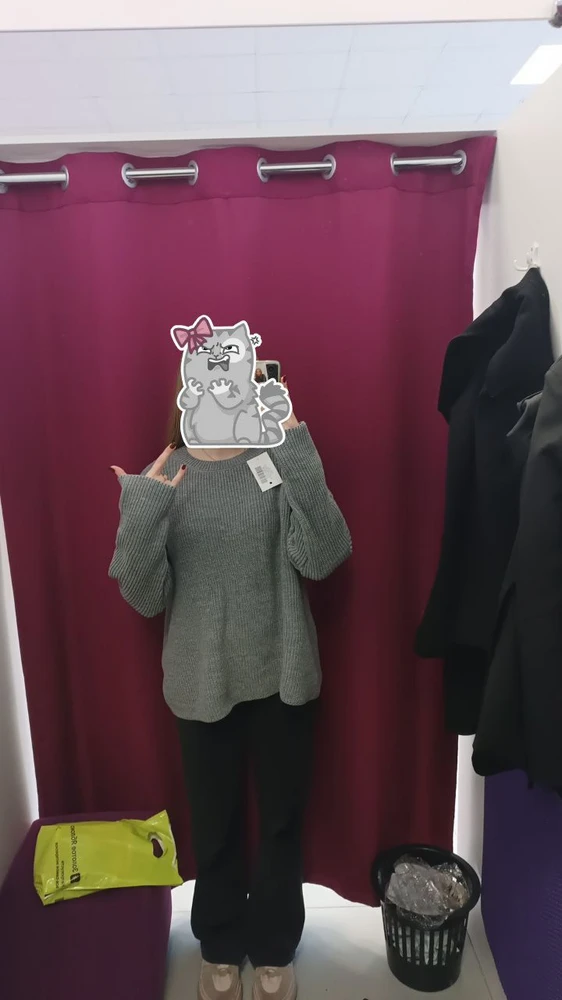 колючая,жеская кофта ( выглядела в ней как бомжик🤣