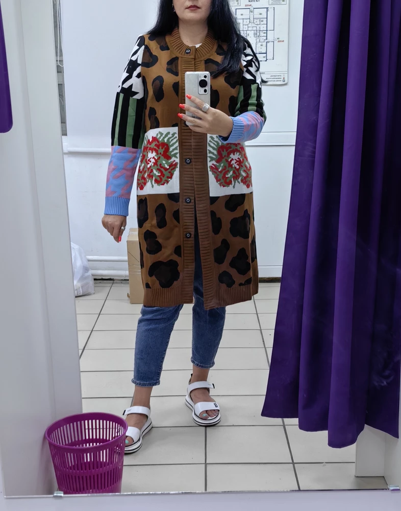 Очень качественно сделанная вещь! Сидит идеально, размер в размер.