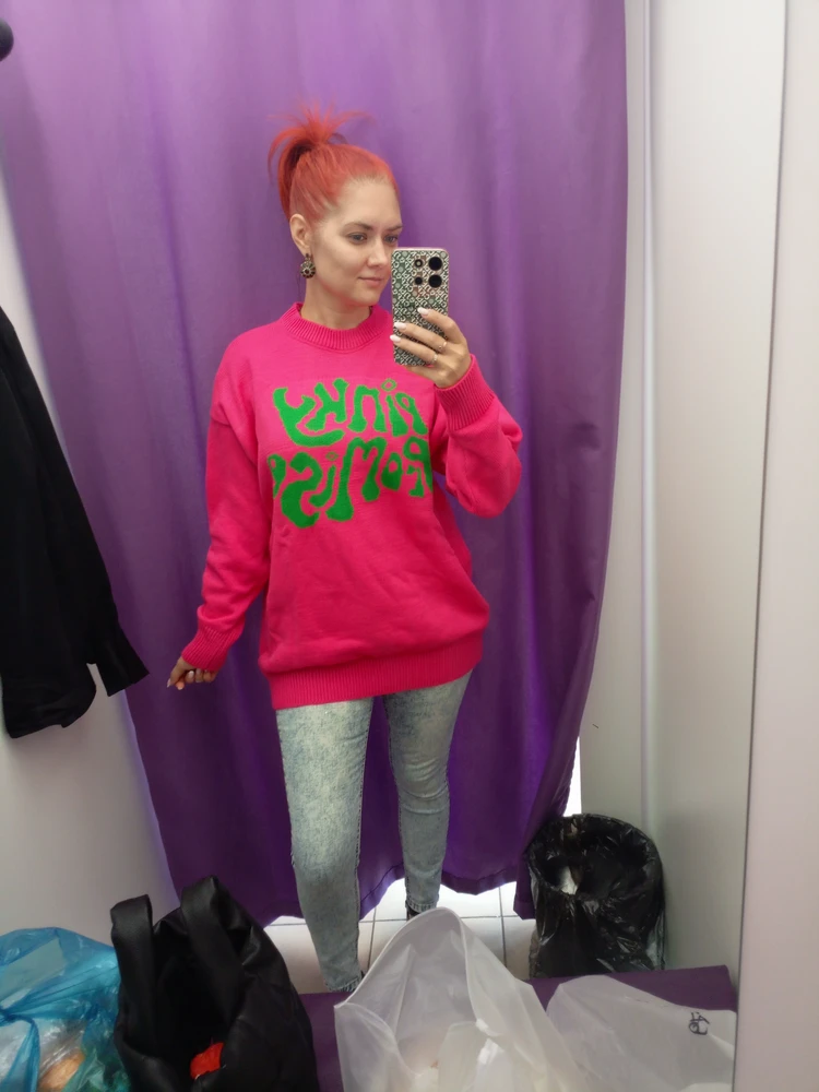 Классный мягкий свитер. Приятный к телу. 👍