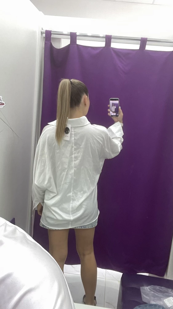 Качество бомба!!Жаль пришло позже остальных рубашек,так бы взяла ее.