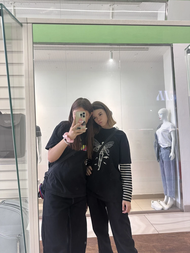 хорошие джинсы ,на рост 160 брала 28