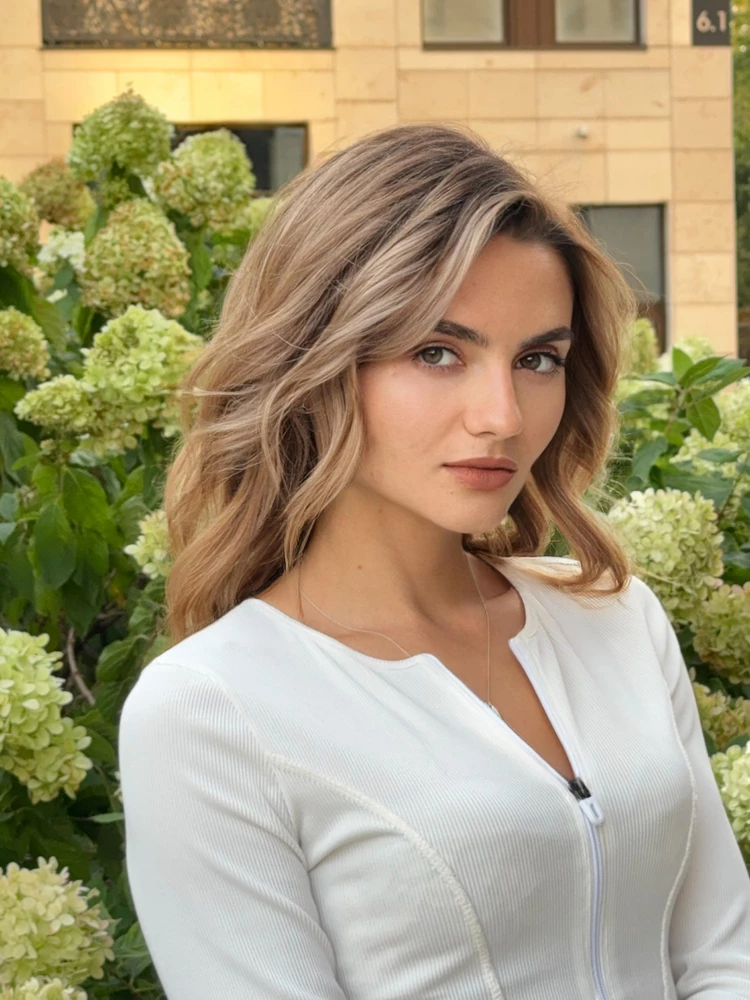 Красивая, но расходится молния (