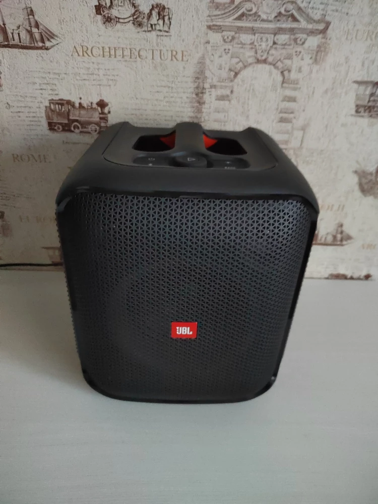 Ещё испытываю, однозначно по звуку лучше чем портативные jbl