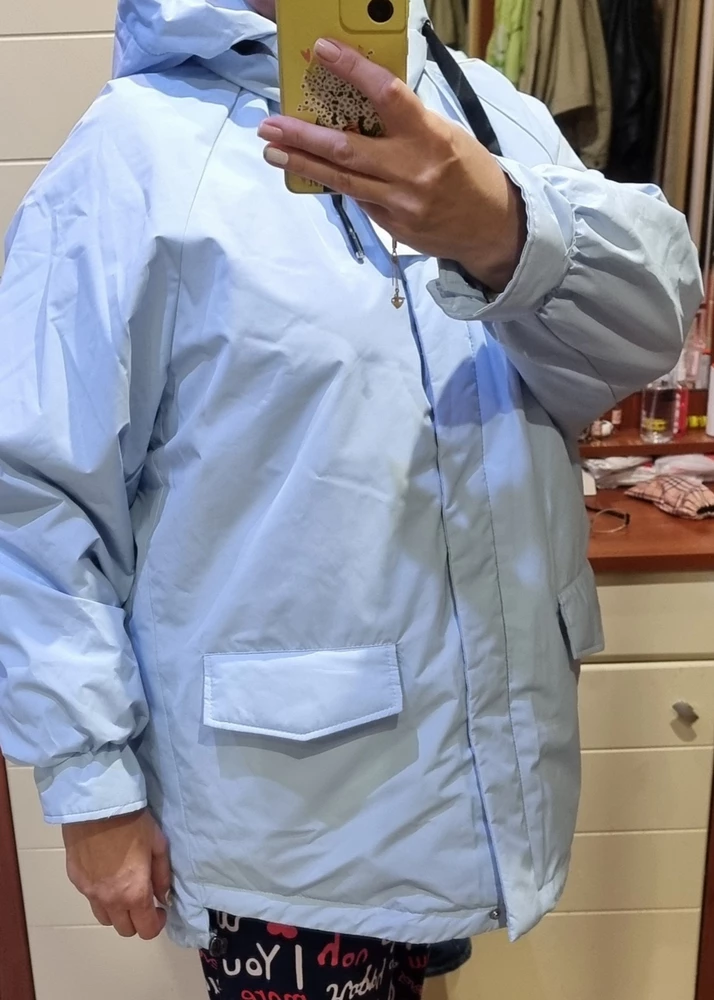 Куртка хорошая, качество устроило, но цена завышена