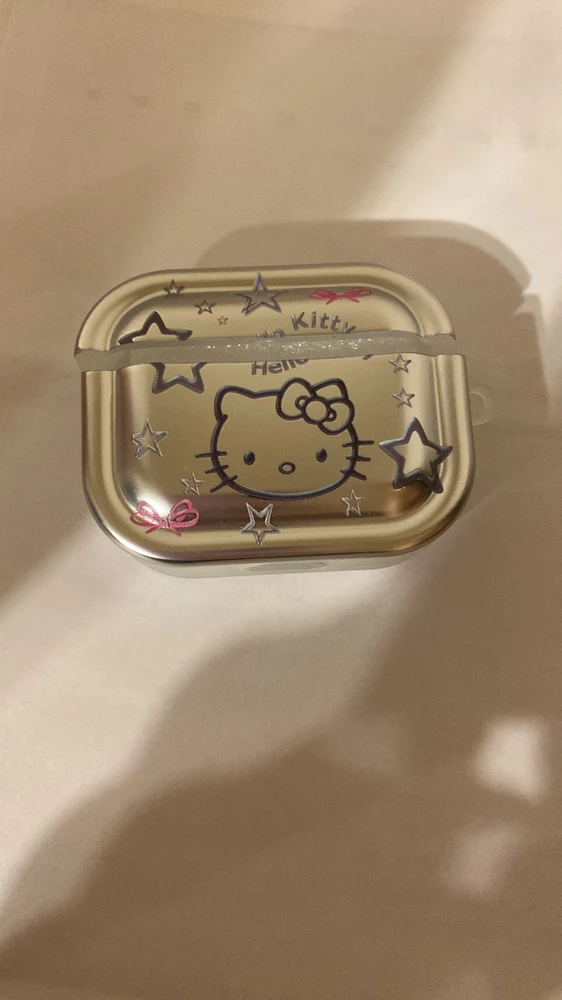 прислали не тот чехол😭😭 я очень расстроена