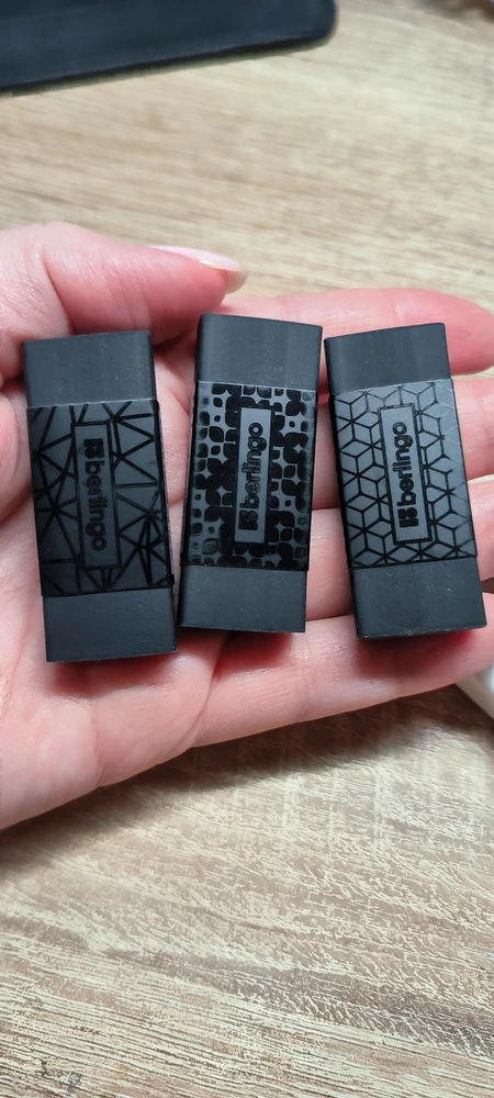 Хорошие мягкие стерки, стильно смотрятся.