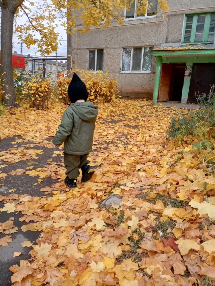 Очень крутые штанишки. Ребёнку комфортно, удобно. А смотрятся вообще превосходно. Жду в другом цвете