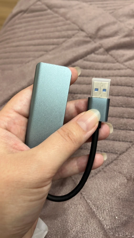 Нужно было подключить к macbook, на нем нет ни одного usb порта…ну и приехало не то что на картинке, а там оказывается надо было в таблице читать…в общем картинка и реальность не соврадают
Возврат