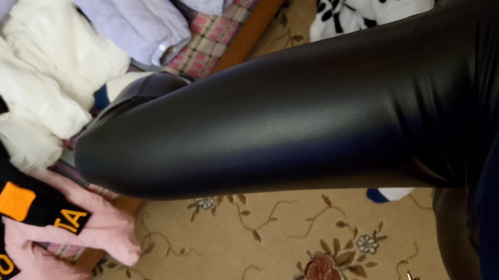 Если бы не моя плоская зaдгuца,в этих леггинсах было бы вообще все прекрасно. Их шили для меня!!!!!))))) ещё буду покупать.