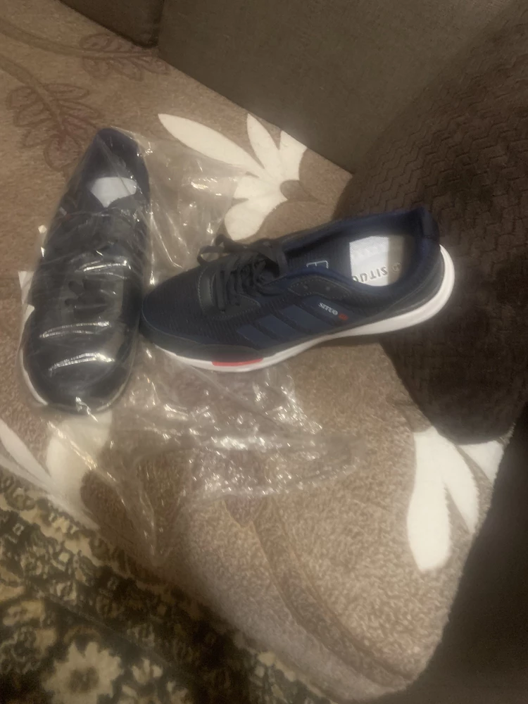 Нормальные,удобные кроссовки. 44 на 43 четко. Спасибо.