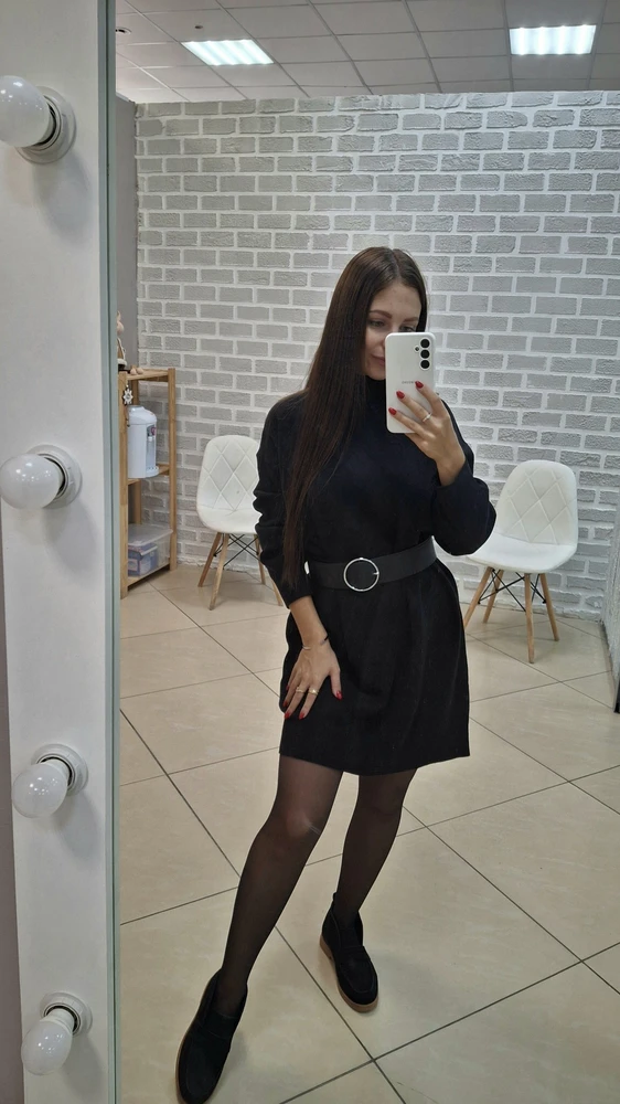 Очень нравится платье, из всех что я перемерила , это самое лучшее ❤️ спасибо продавцу !