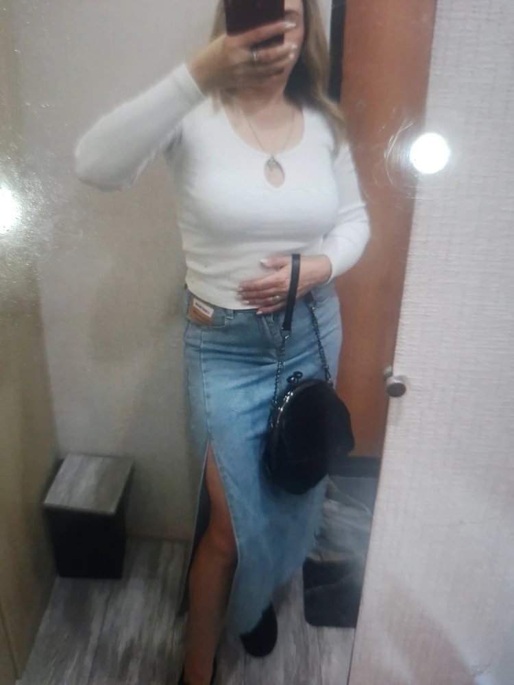 Юбочка очень удобная,стильная👍 качество отличное,села идеально 👌 подойдёт на все сезонную носку,после стирки,как новая😍