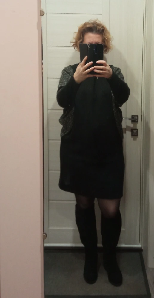 Рада, что удалось найти сапожки нормальной высоты, не обрубки. Пропитаю водоотталкивающим средством и буду носить с удовольствием. Спасибо производителю за такую красоту. На ножке смотрятся изумительно.