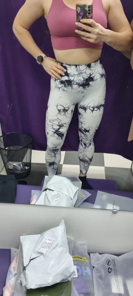 Ношу 46-44 (ОБ 100)рост 164, заказала s. Сели хорошо, резинка утягивает. Не взяла, потому что сильно просвечивают и придётся подбирать бельё.